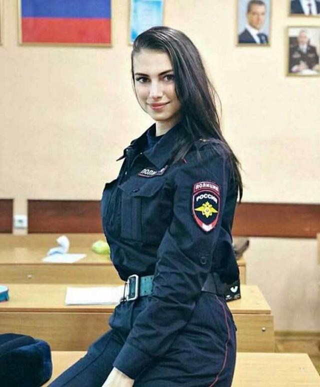 俄罗斯女警察俄罗斯女人完整名字-第3张图片-太平洋在线